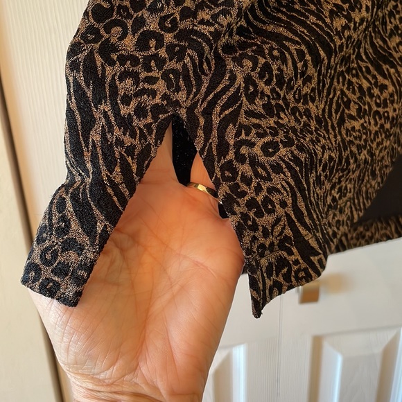 Chico’s Cardigan Jacket Easy Wear Animal Print 3/4 Sleeve One Button Size 2 Lrg - Picture 6 of 7